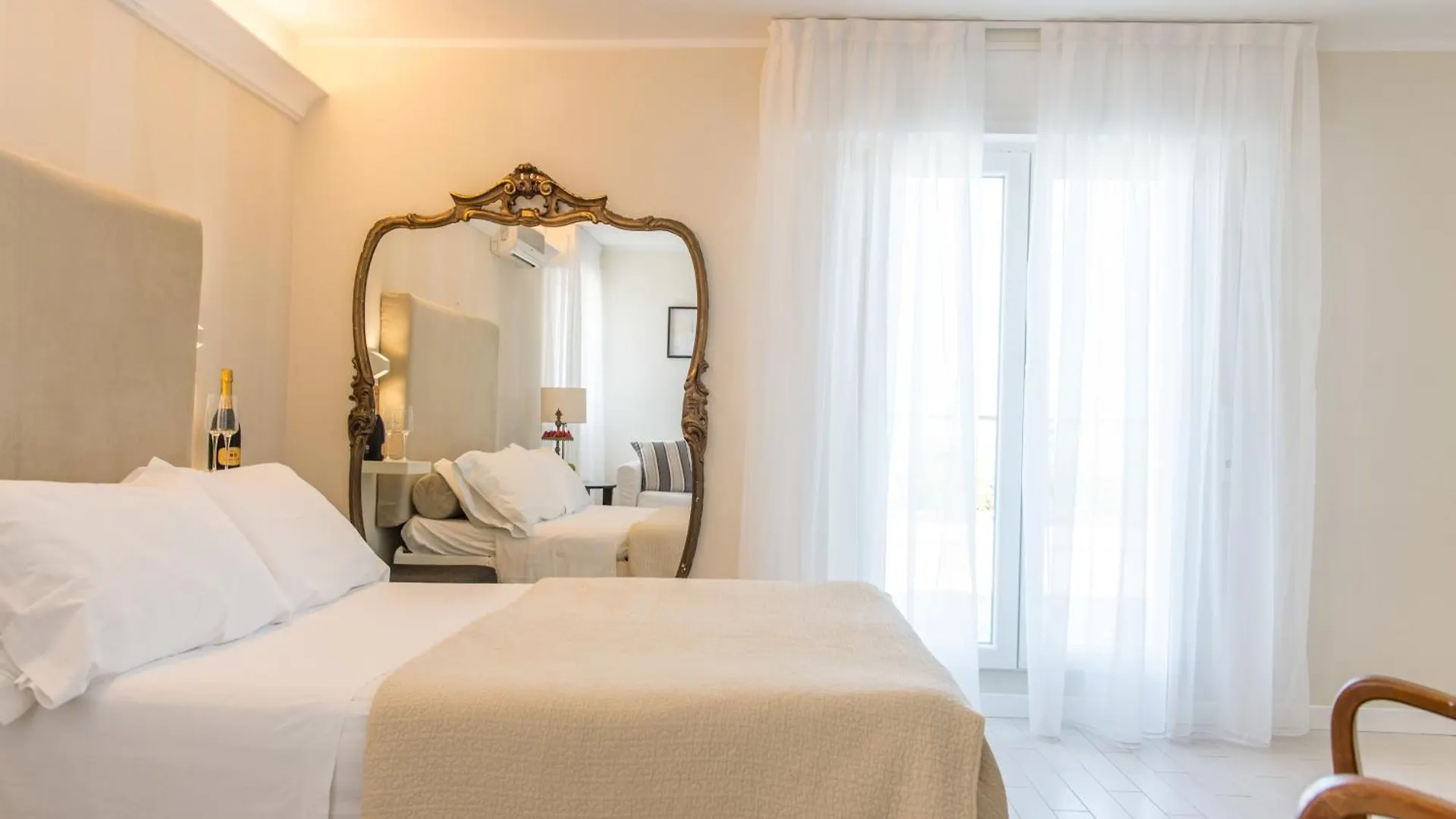 Kiss Beachfront Hotel & Restaurant Cervia